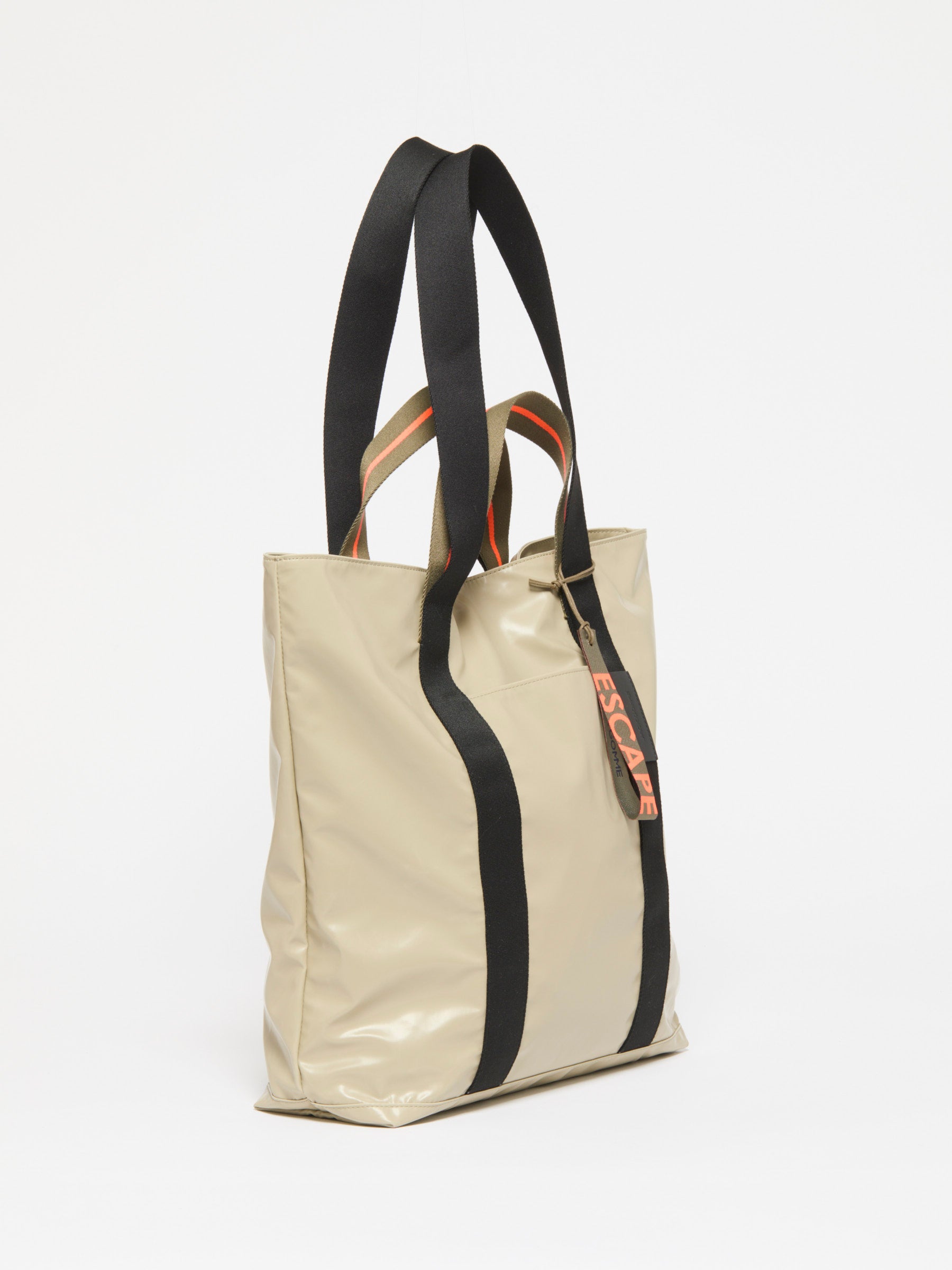 CALVI ESCAPE SHOULDER BAG