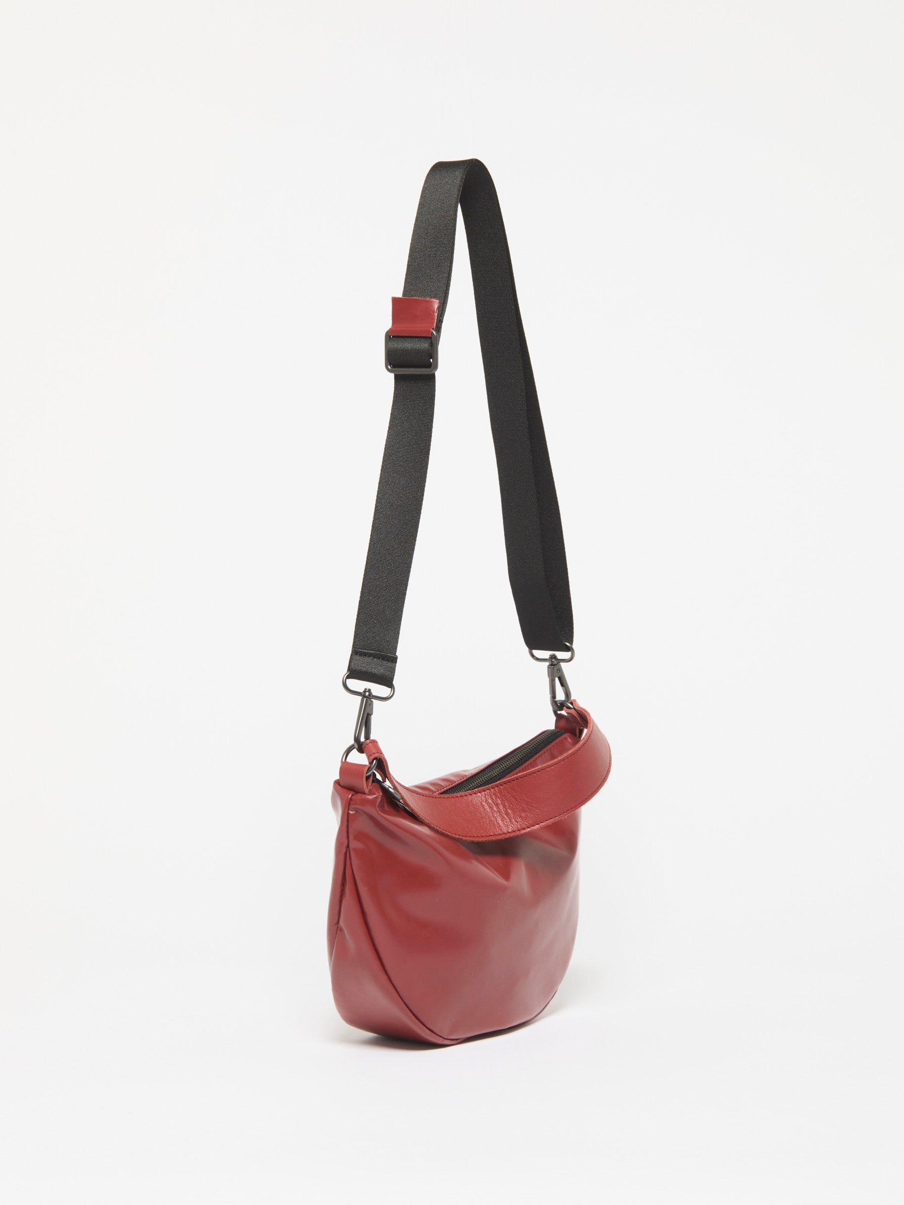SAC DEMI-LUNE NIKITA LIGHT LEATHER