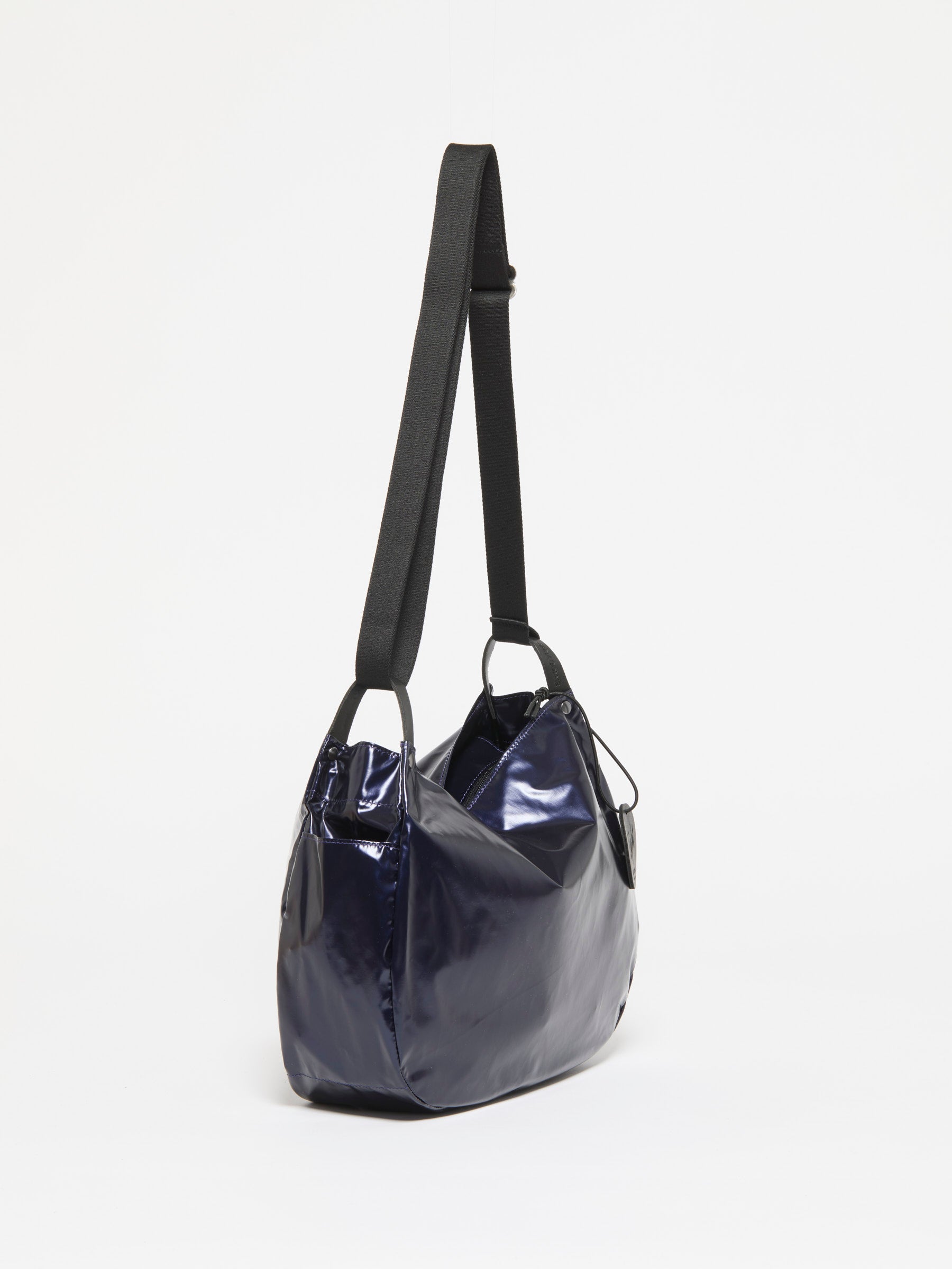 MAEL LIGHT SHOULDER BAG
