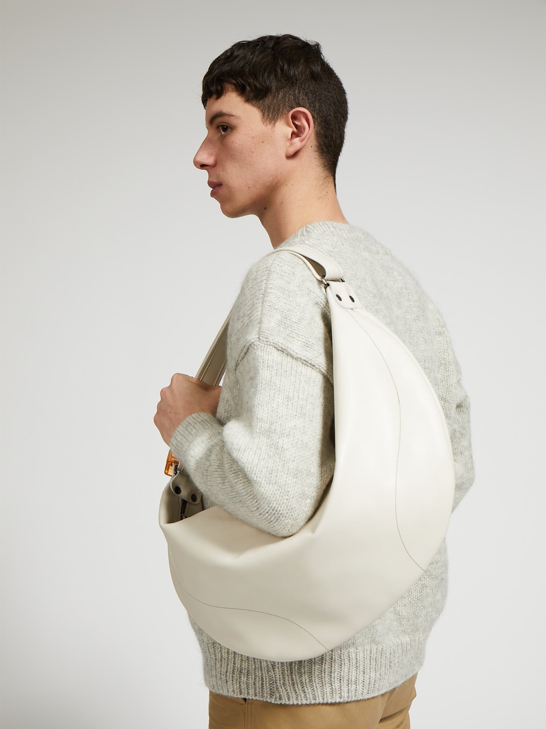 SAC DEMI-LUNE LUNA CUIR ICONIQUE