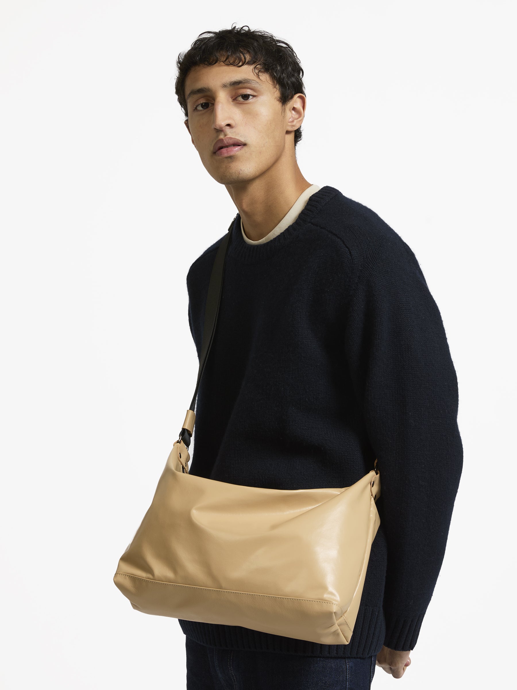 BESACE ALMA LIGHT LEATHER