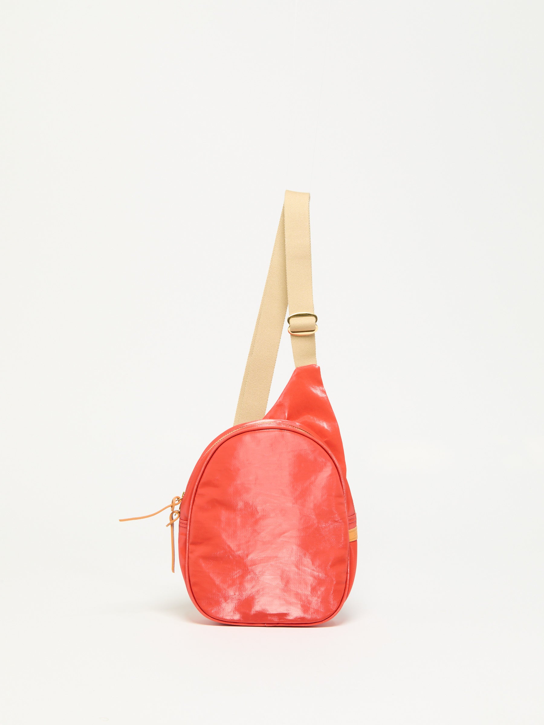 SAC ASYMÉTRIQUE KANGOUROU en LIN enduit de JACK GOMME