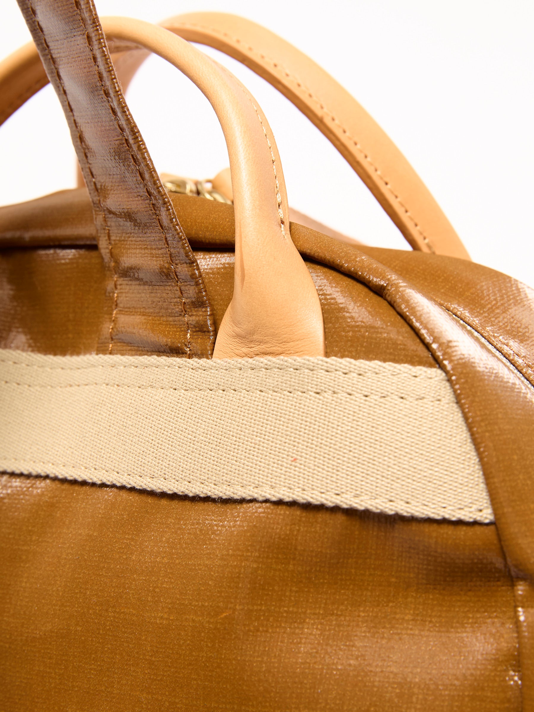 SAC À DOS LAMI en LIN enduit de chez JACK GOMME