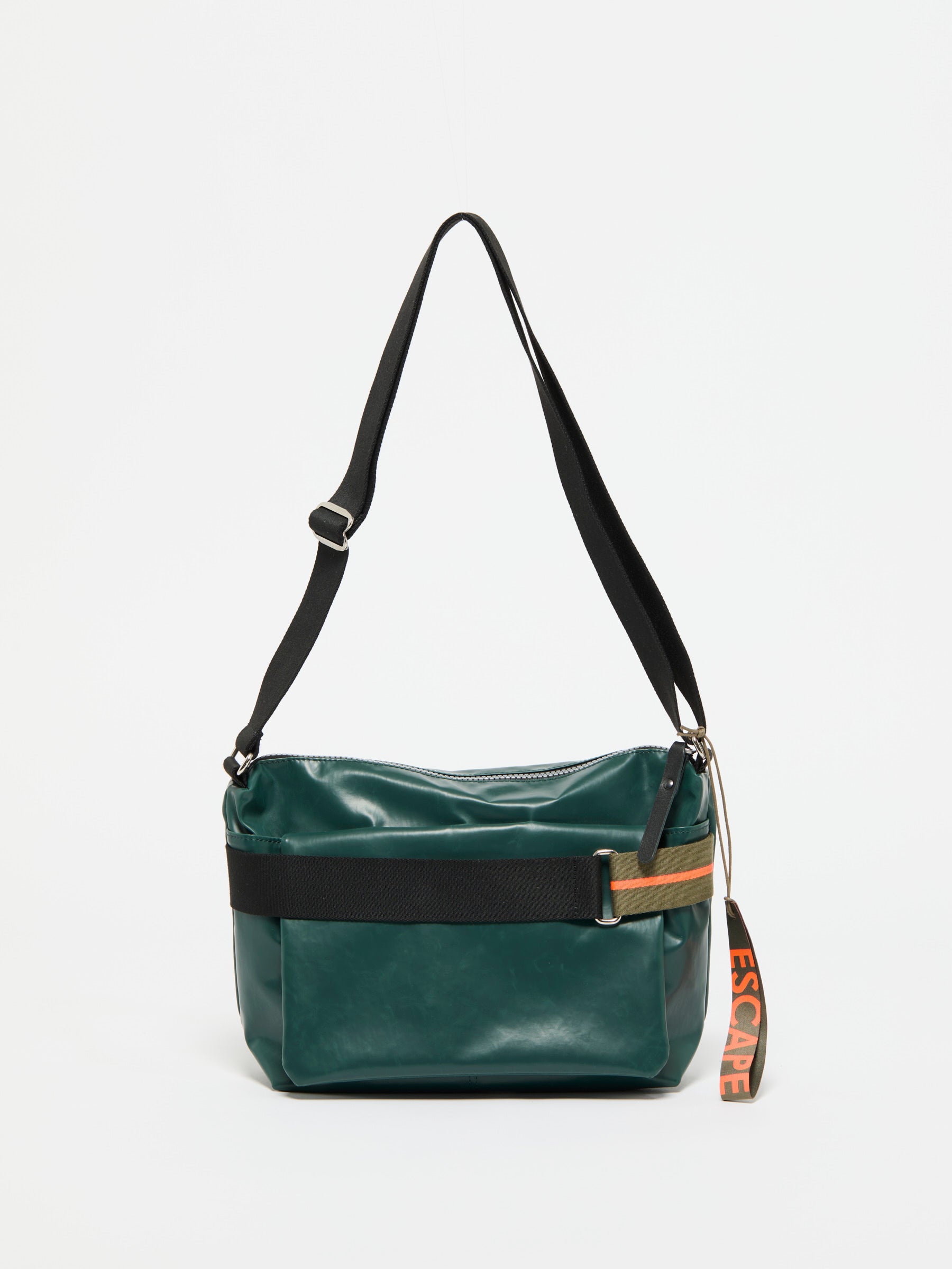 RIGA ESCAPE SHOULDER BAG