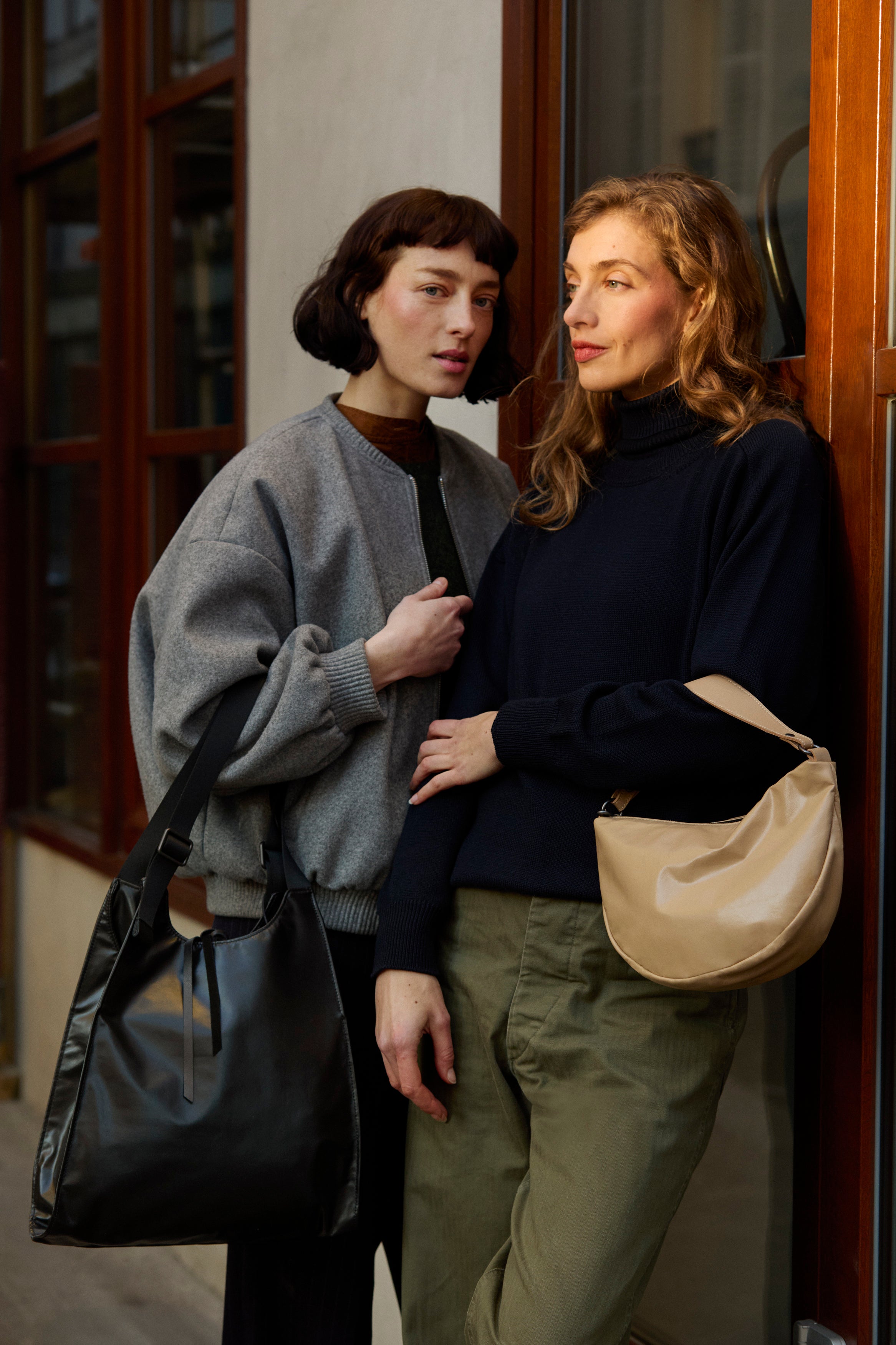 SAC DEMI-LUNE NIKITA LIGHT LEATHER