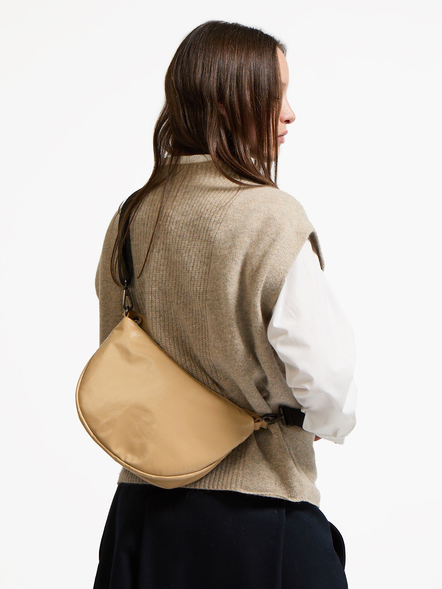 SAC DEMI-LUNE NIKITA LIGHT LEATHER