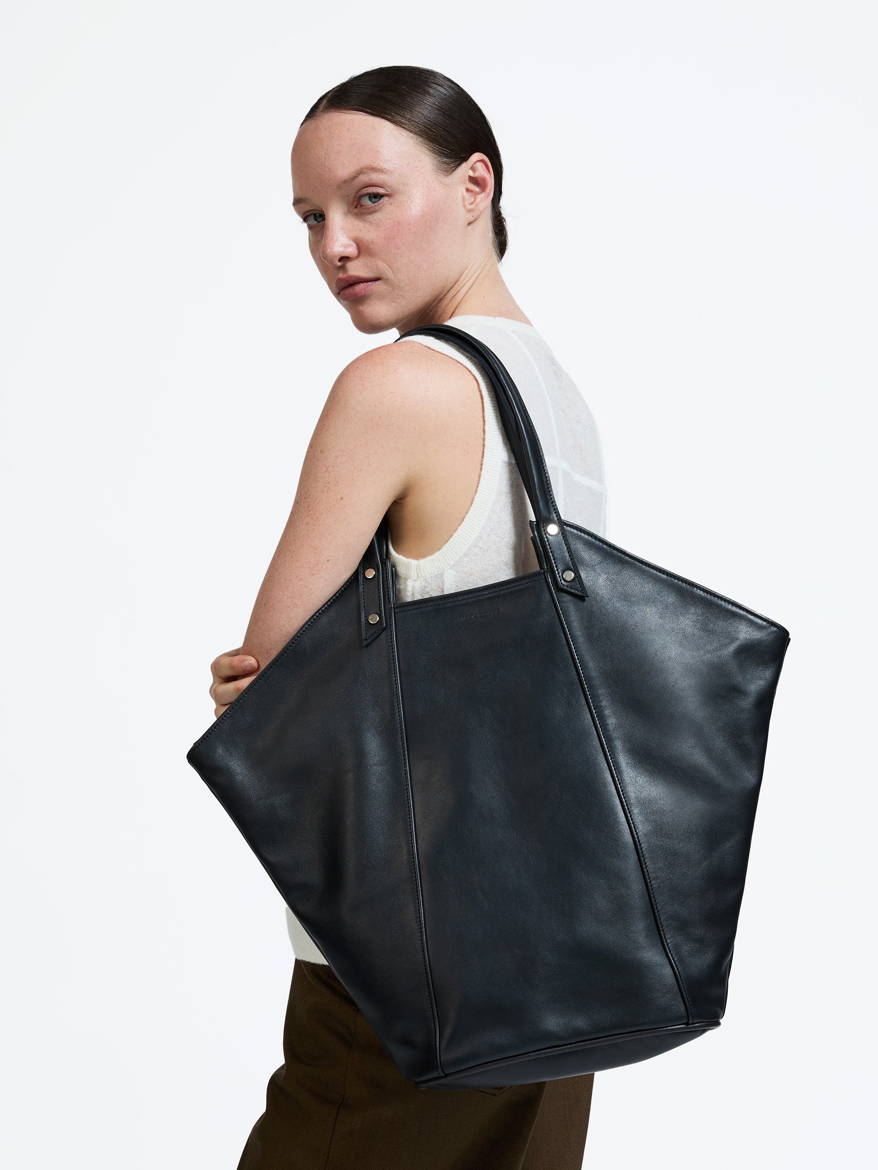 CARGO 86 LEATHER SHOPPING BAG