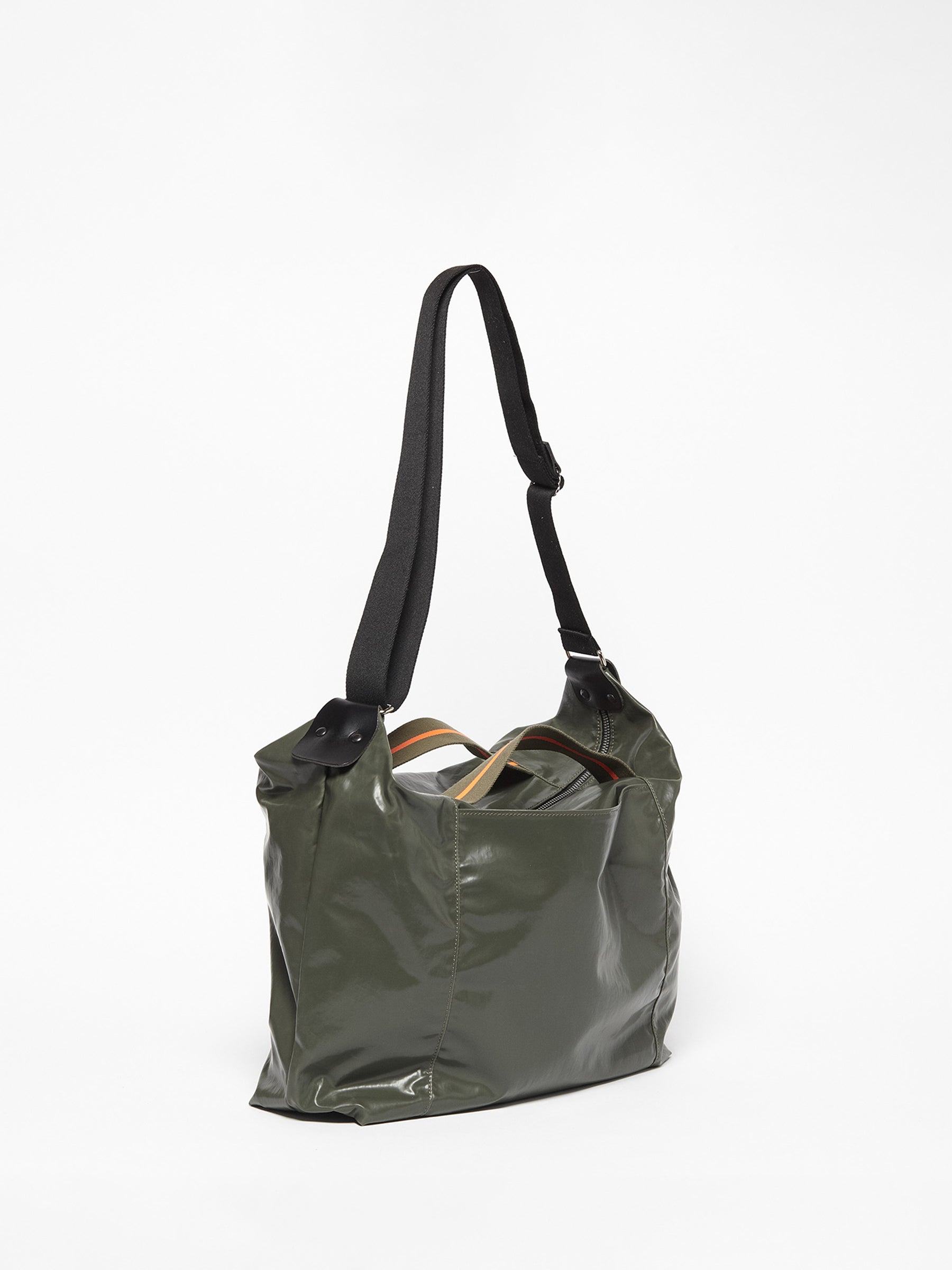 OSLO ESCAPE SHOULDER BAG