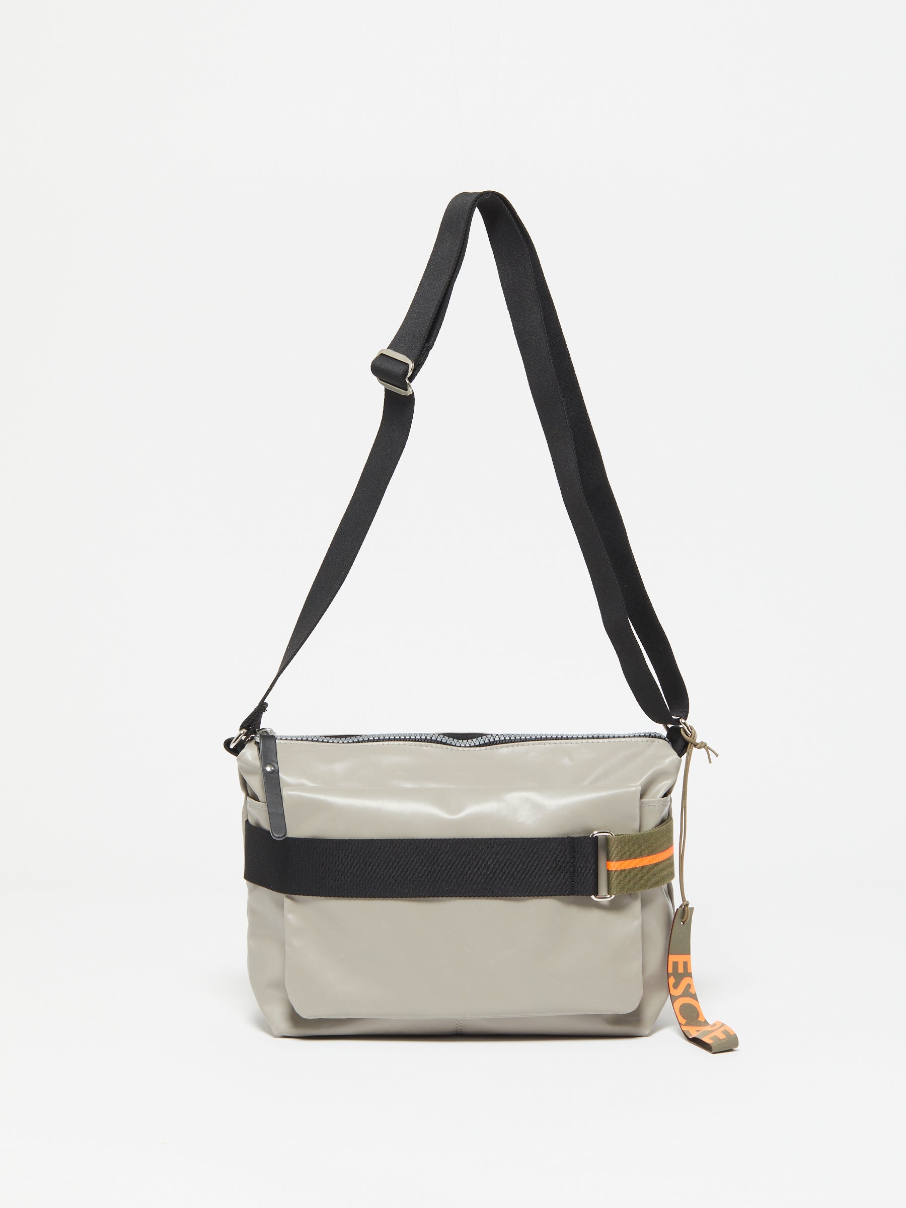 RIGA ESCAPE SHOULDER BAG