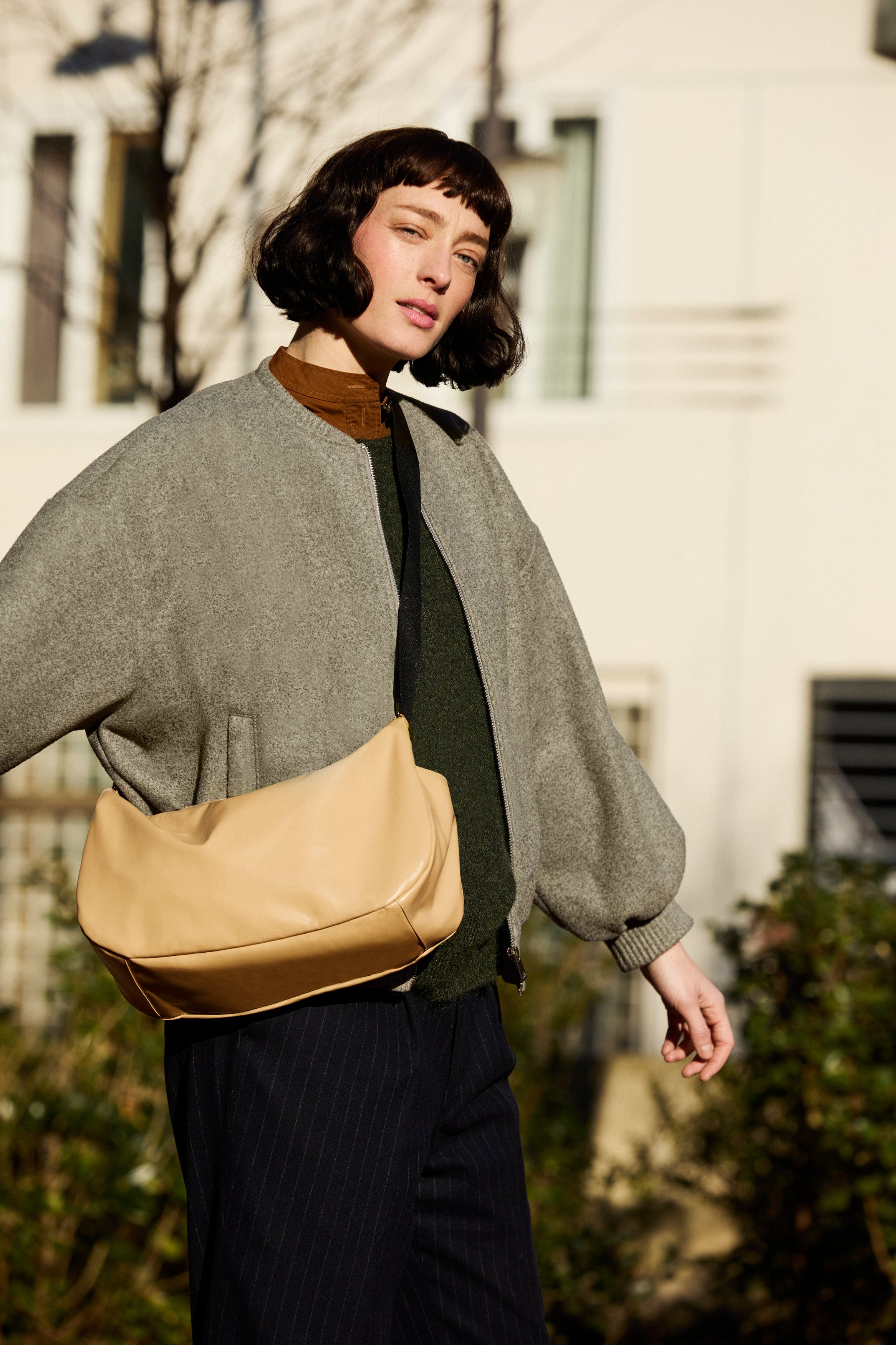 LIRIS LIGHT LEATHER ORIGINAL SHOULDER BAG