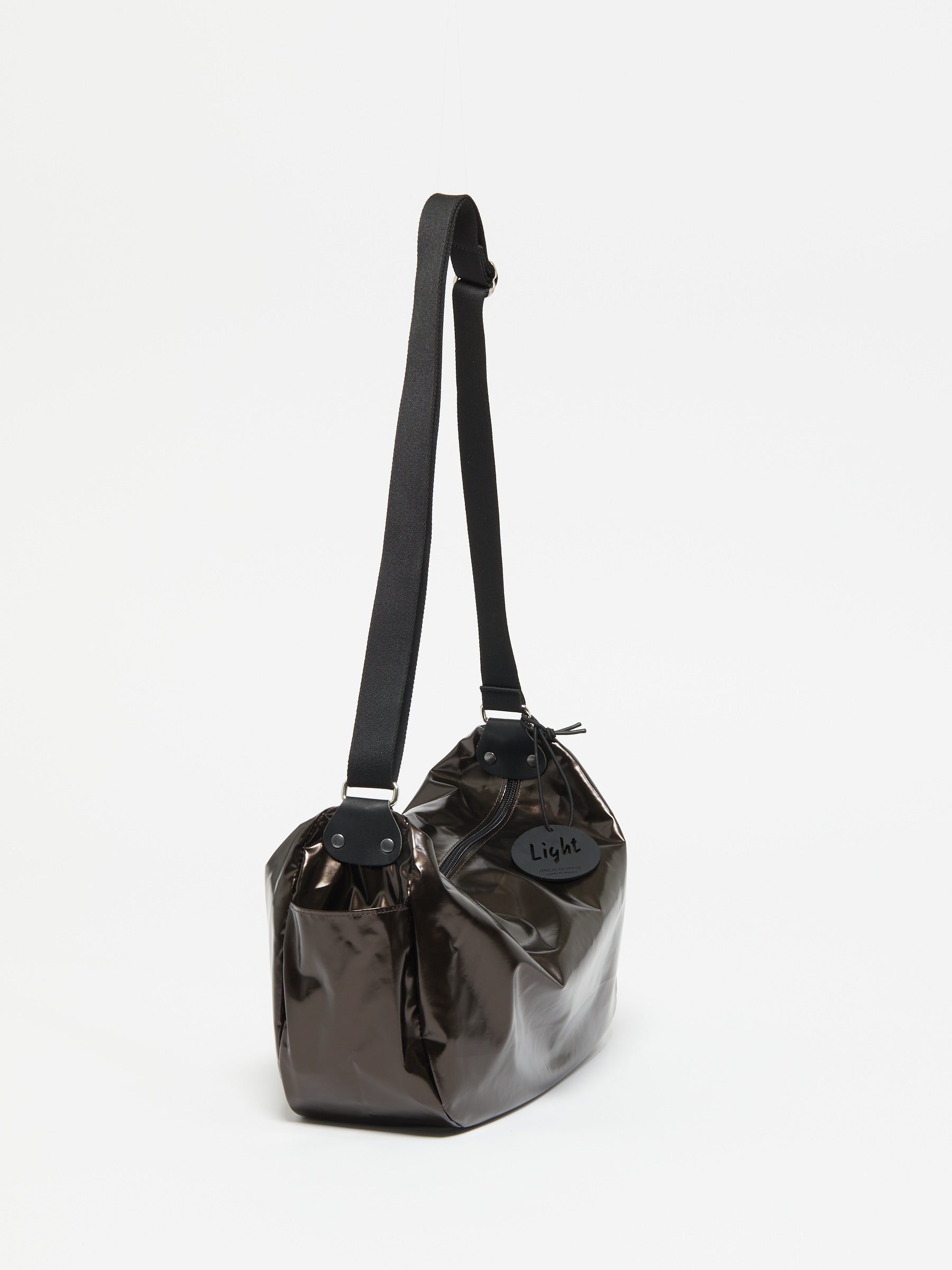 LIRIS LIGHT SHOULDER BAG