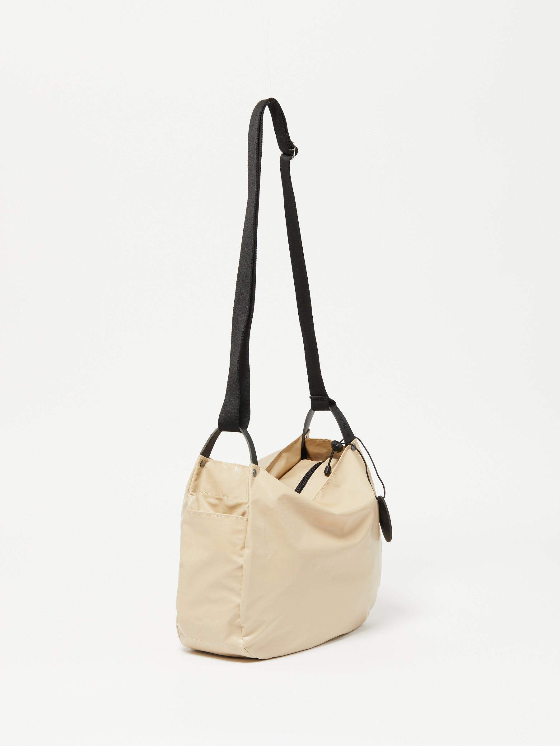 MAEL LIGHT SHOULDER BAG