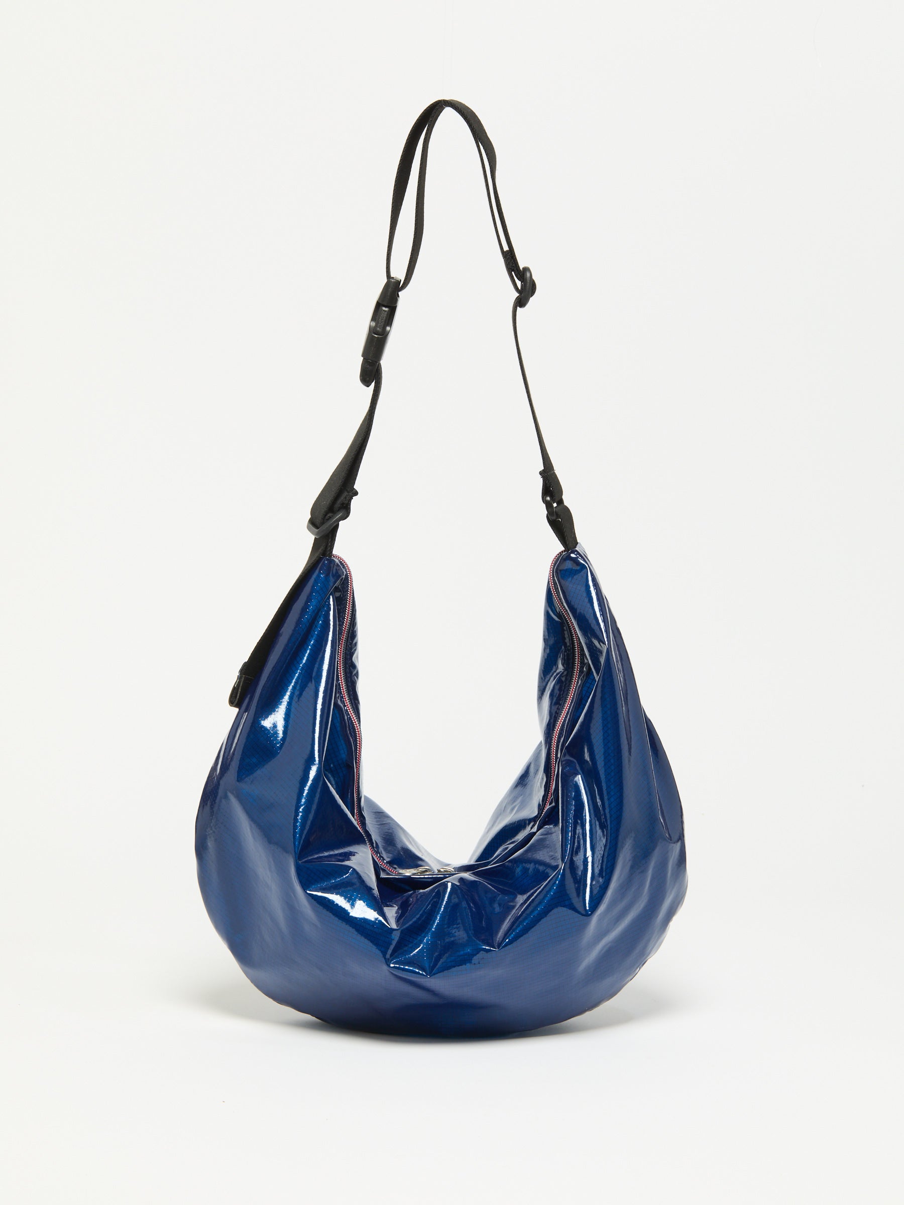 LUNA X-LIGHT HALF-MOON BAG