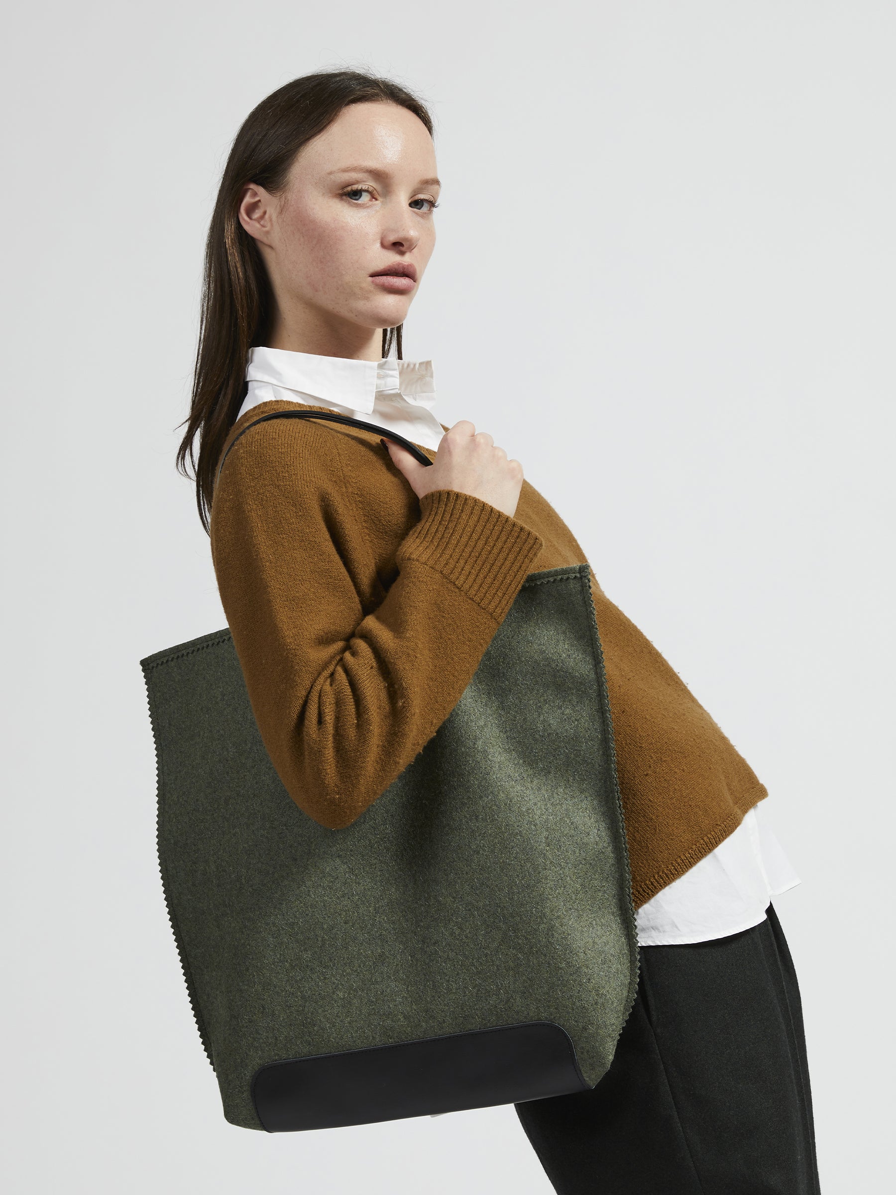 AMIE WOOL TOTE BAG