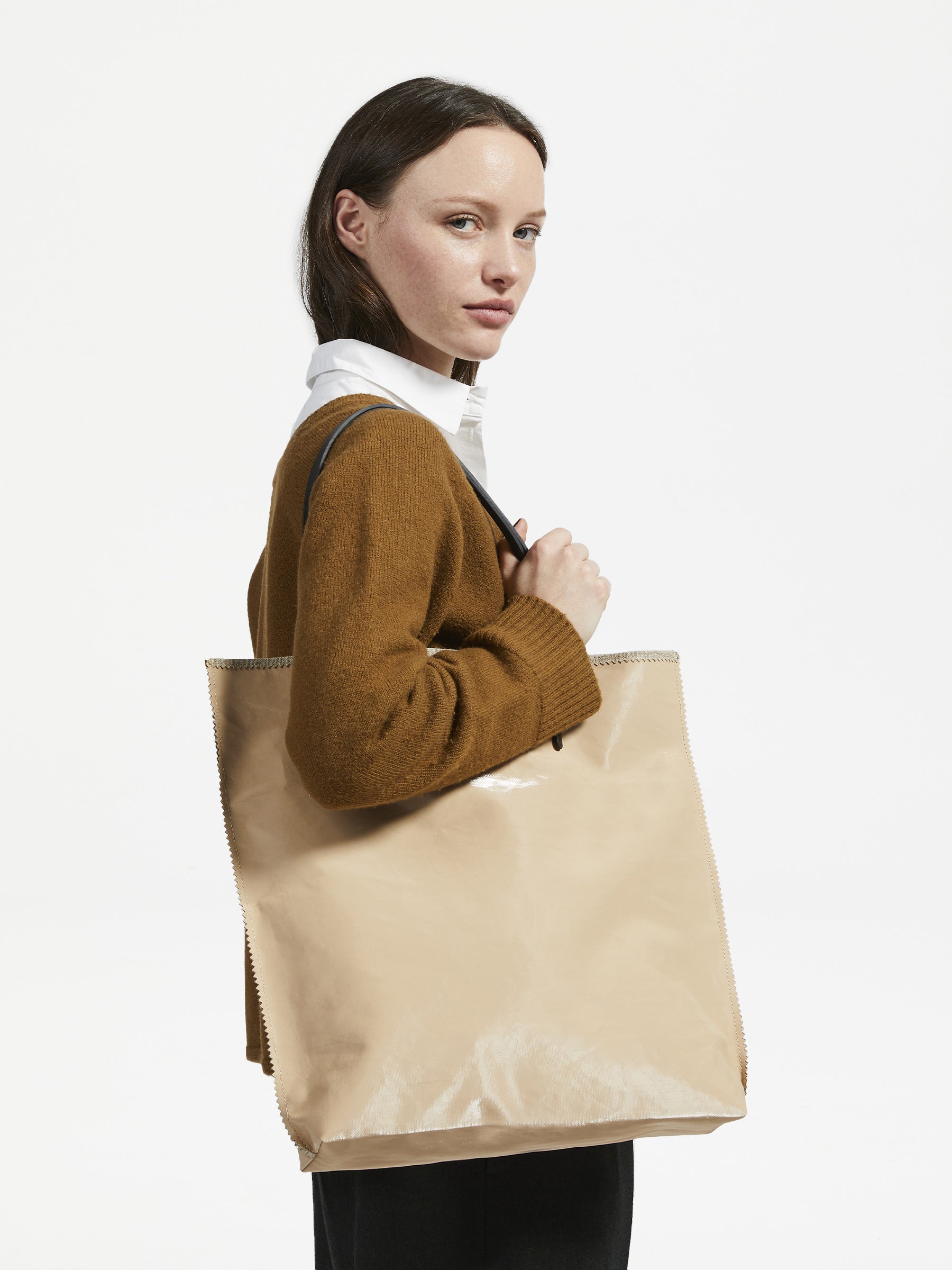 AMIE LINEN TOTE BAG