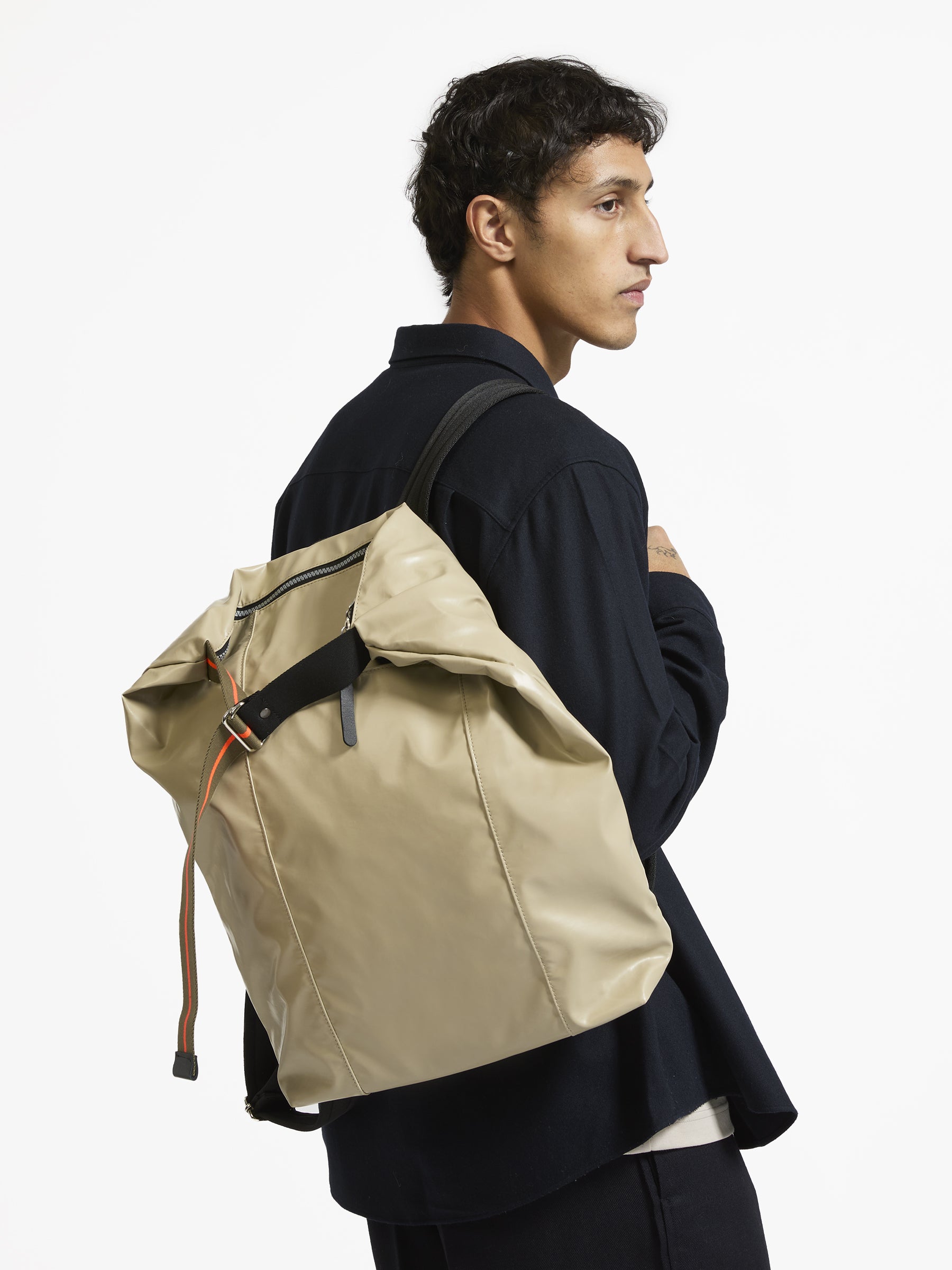 LONDON ESCAPE BACKPACK