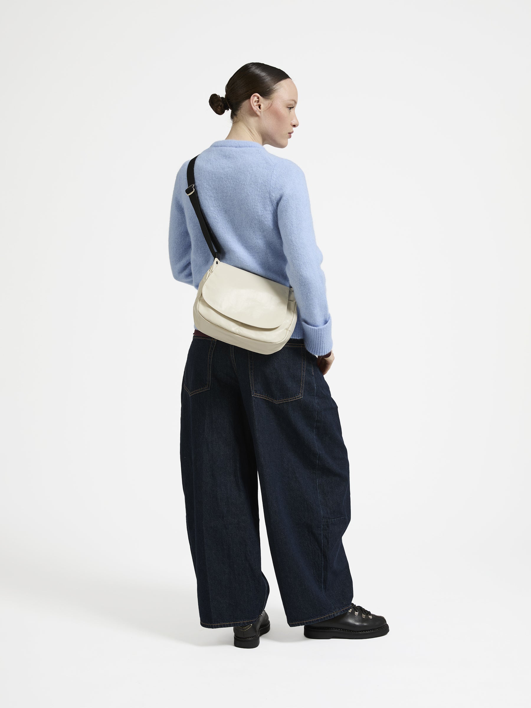 NICO LIGHT SHOULDER BAG
